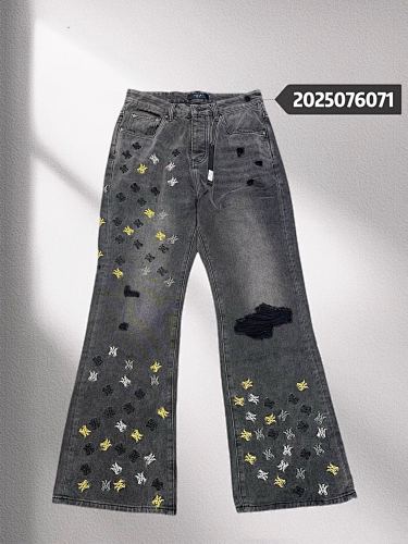 AM703